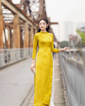 Áo dài lụa trơn