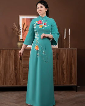 Áo dài thêu hoa 