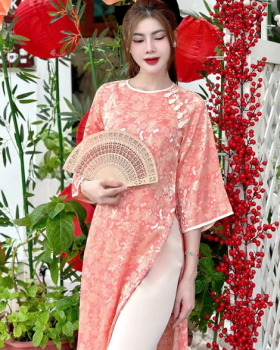 Áo dài lụa gấm cổ tròn phối khuy Tết