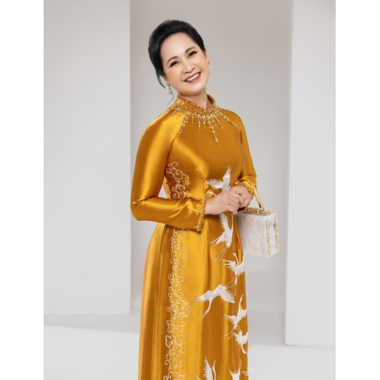 Áo dài bà sui vải lụa
